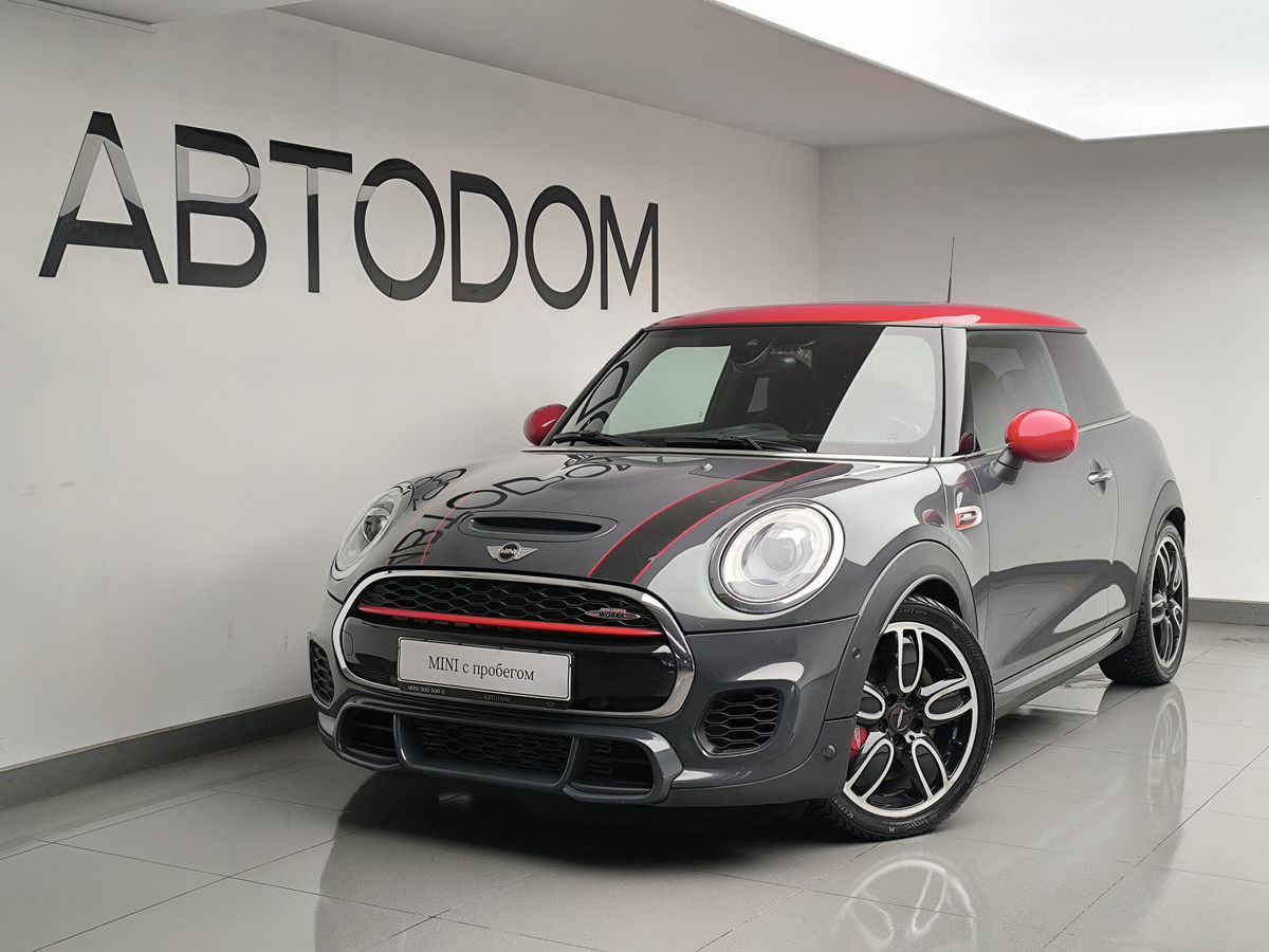 Автомобиль MINI Hatch III поколение (F55/F56) John Cooper Works 2.0 AT (231 л.с.) John Cooper Works Серый 2017 с пробегом 75 198 км
