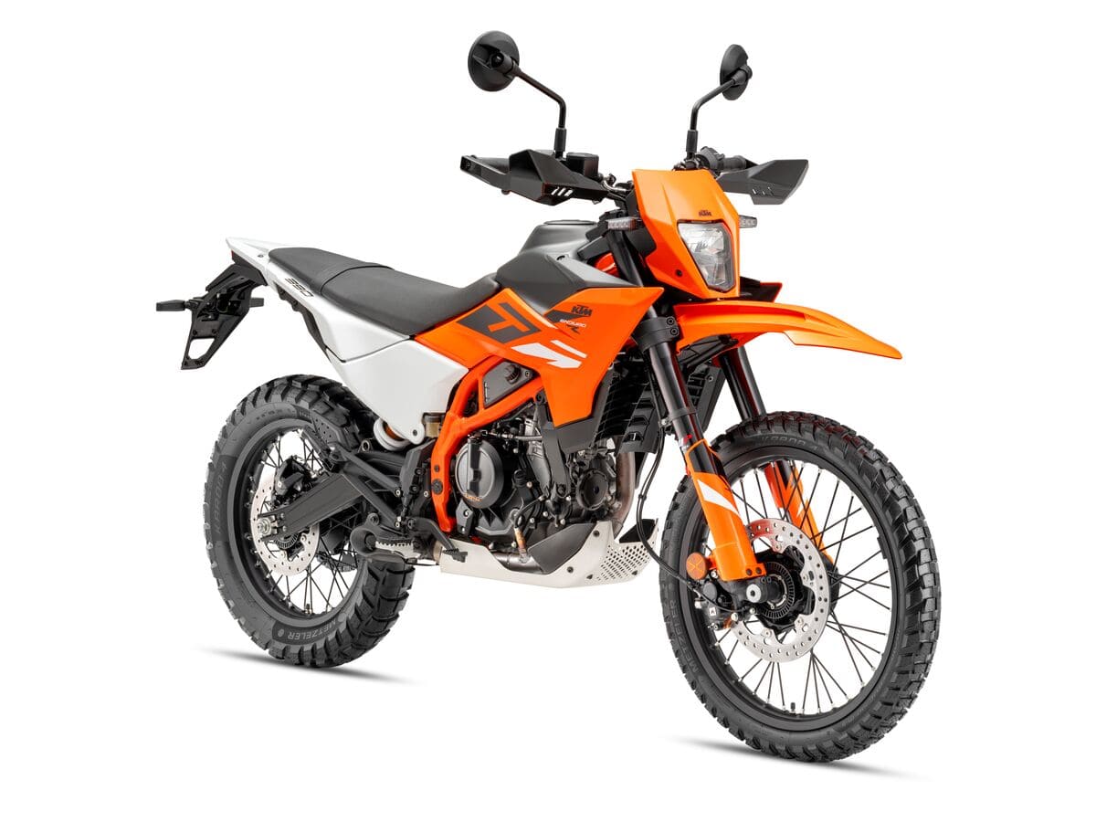 KTM 390 Enduro R II поколение 390 Enduro R Base Оранжевый 2026 