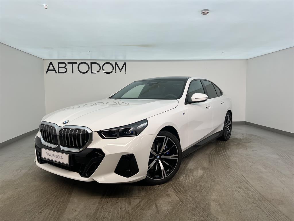 Автомобиль BMW 5 серии VIII поколение (G60) 2.0 AT 4WD (258 л.с.) M Sport Белый 2024 с пробегом 7 197 км