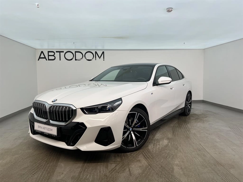 Автомобиль BMW 5 серии VIII поколение (G60) 2.0 AT 4WD (258 л.с.) M Sport Белый 2024 с пробегом 7 197 км