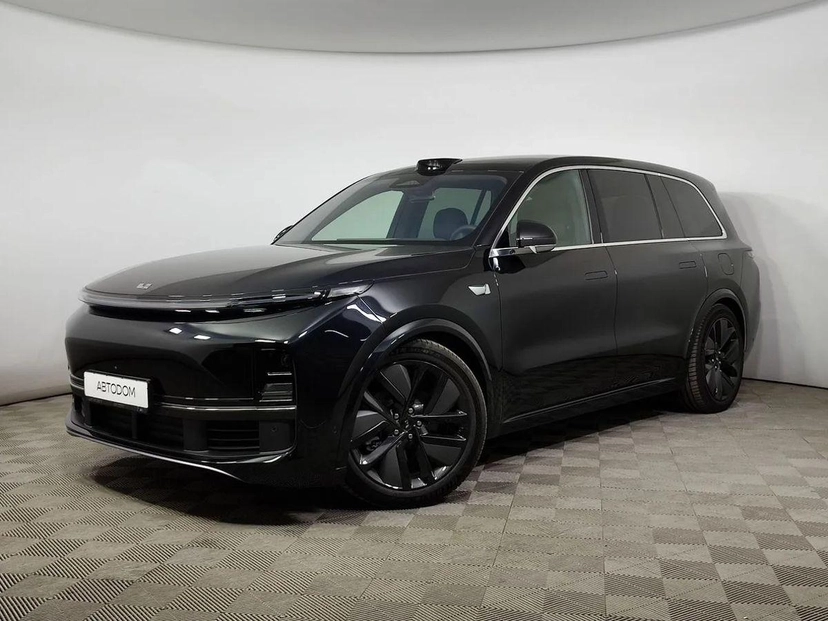 Автомобиль LiXiang L9 I поколение 1.5hyb AT 4WD (449 л.с.) Max Чёрный 2023 с пробегом 30 км