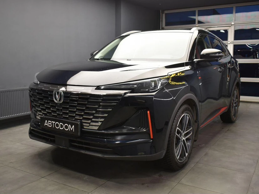Автомобиль Changan UNI-S I поколение 1.5 AMT (181 л.с.) Tech Чёрный 2024 с пробегом 37 277 км