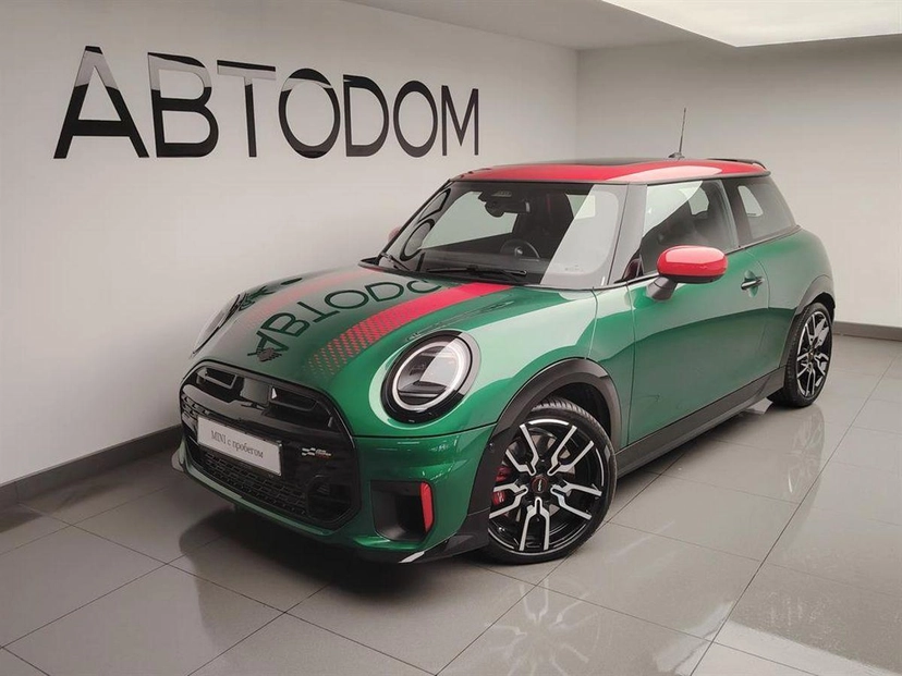 Автомобиль MINI Hatch IV поколение (F65/F66/J01) 2.0 AMT (231 л.с.) JCW Зелёный 2025