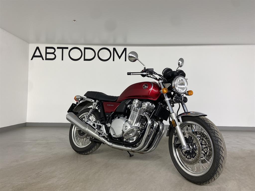 Мотоцикл Honda CB 1100 II поколение CB 1100 Base Красный 2016 с пробегом 12 250 км