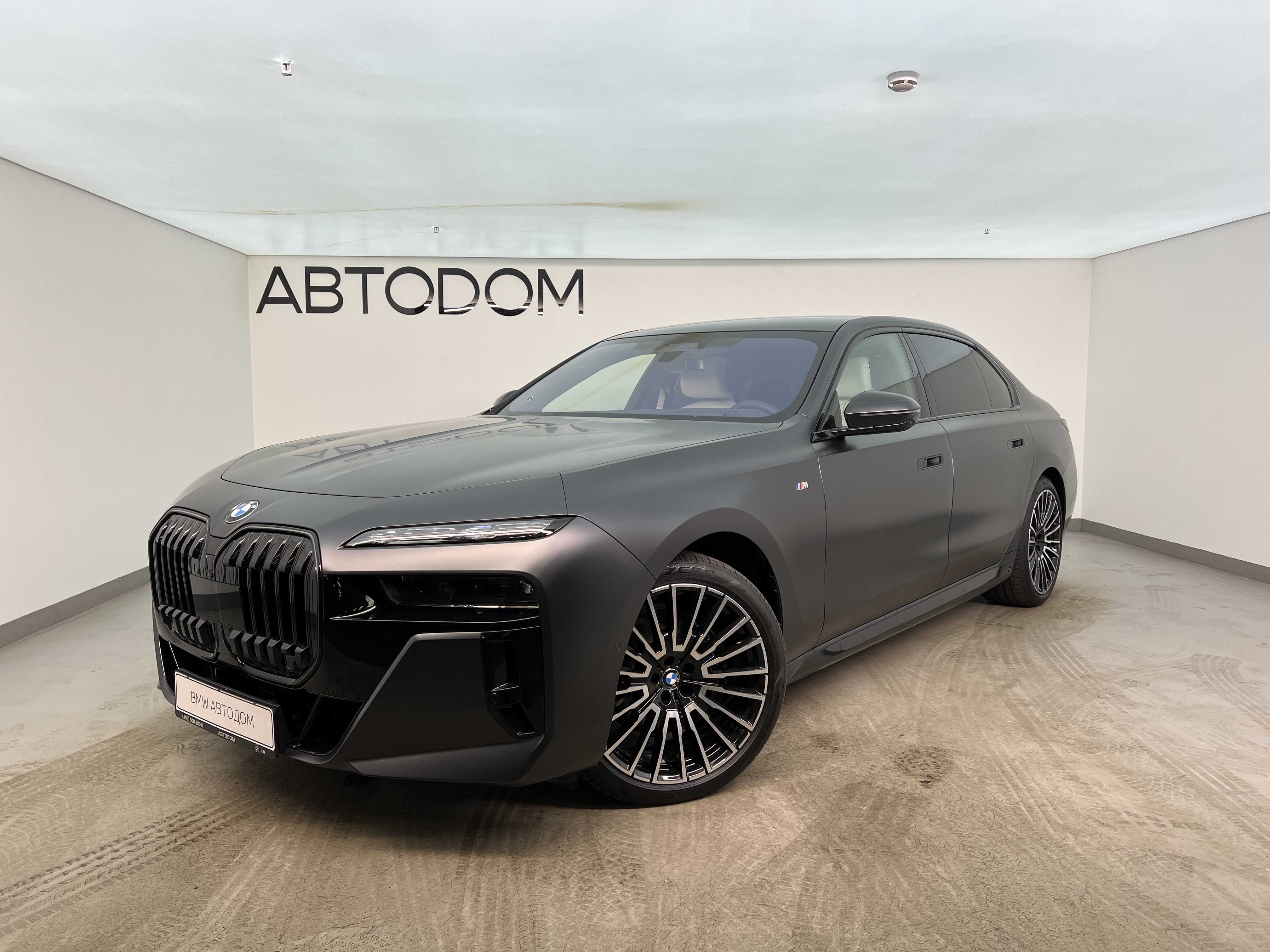 Автомобиль BMW 7 серии VII поколение (G70) 3.0d AT 4WD (286 л.с.) 740d xDrive Чёрный 2025 