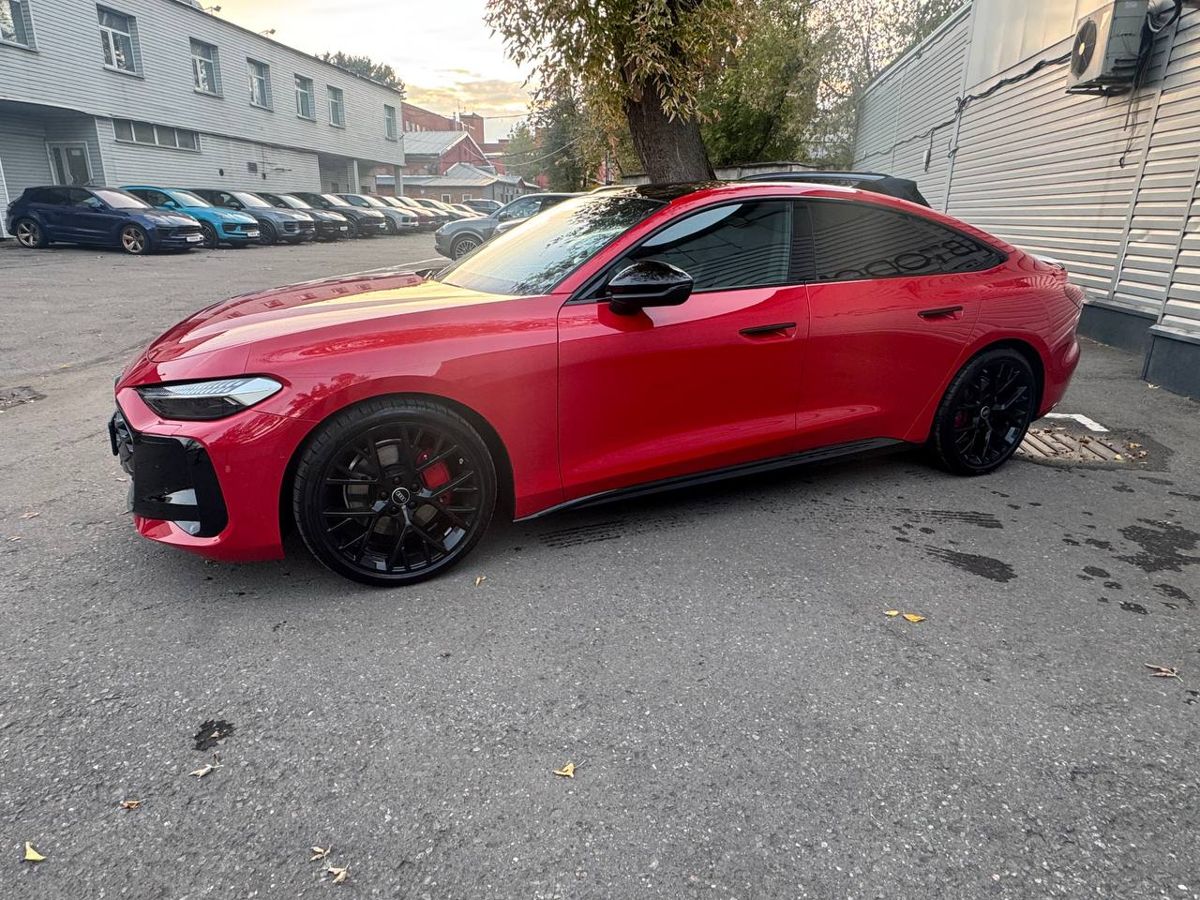 Audi A5 III поколение (B10) 2.0 AMT 4WD (204 л.с.) Sport Красный 2025 с пробегом 5 558 км