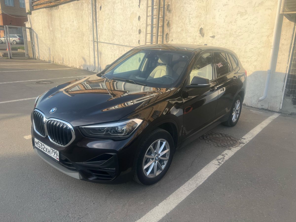 BMW X1 II (F48) [рестайлинг] 2.0 AT 4WD (192 л.с.) Advantage Коричневый 2021 с пробегом 39 231 км