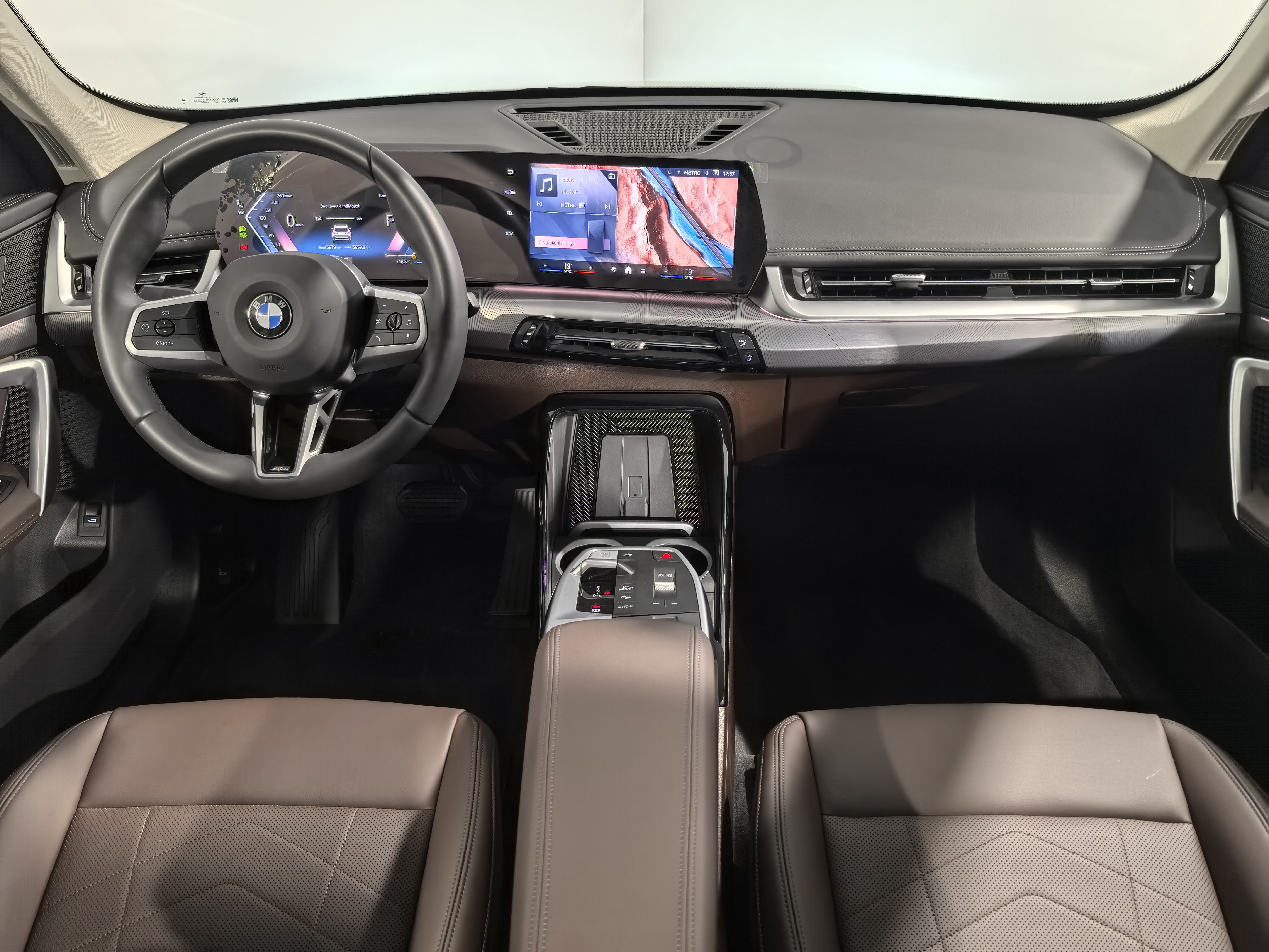 BMW X1 III поколение (U11) 2.0 AMT (204 л.с.) sDrive20i Белый 2025 