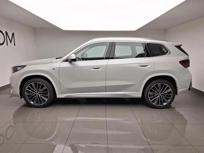 Автомобиль BMW X1 III поколение (U11) 2.0 AMT 4WD (204 л.с.) XDrive25Li M Sport Package Белый 2025