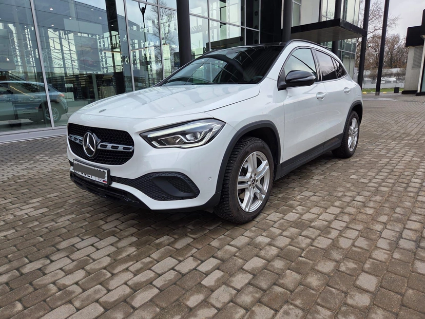 Автомобиль Mercedes-Benz GLA II поколение (H247) 200 1.3 AMT (150 л.с.) Progressive Белый 2020 с пробегом 30 500 км