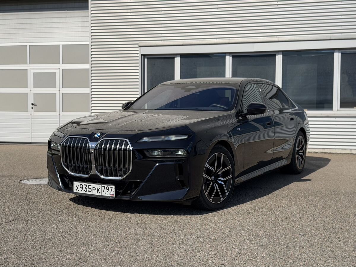 BMW 7 серии VII поколение (G70) 3.0d AT 4WD (286 л.с.) M Sport Pro Чёрный 2022 с пробегом 23 000 км