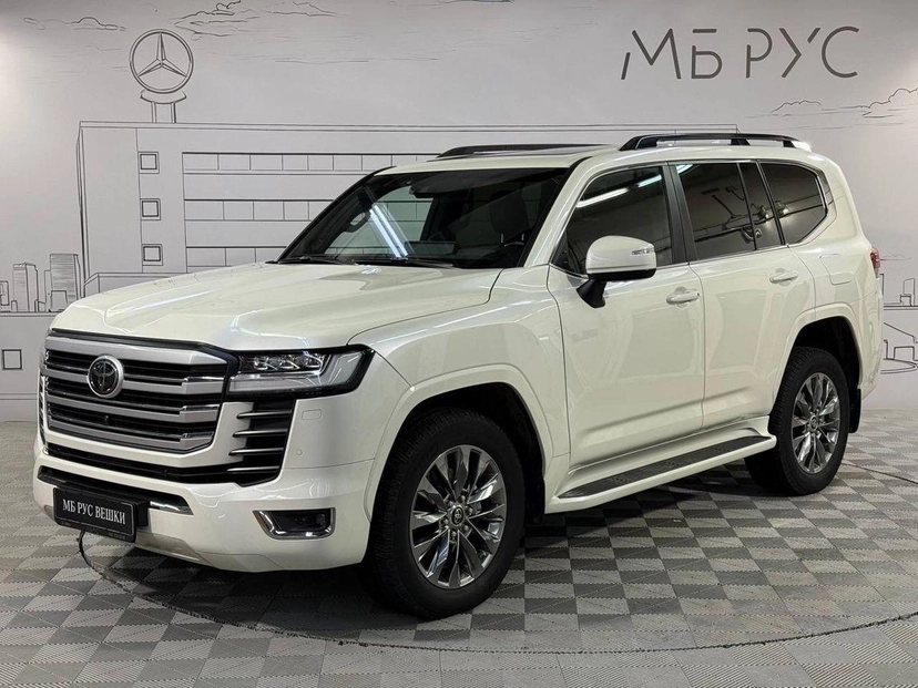 Автомобиль Toyota Land Cruiser X (J300) 3.4d AT 4WD (299 л.с.) Импорт Белый 2023 с пробегом 48 000 км