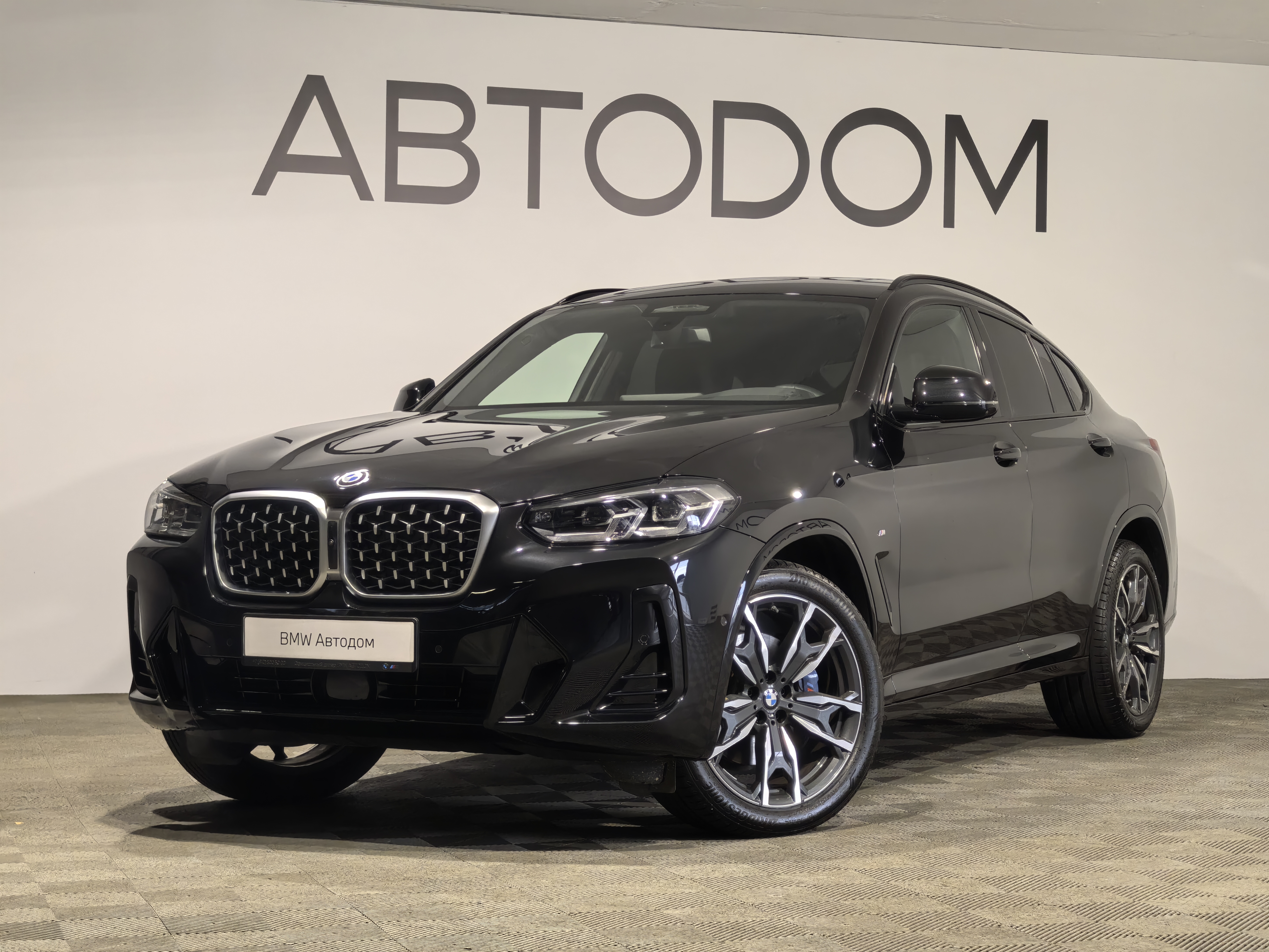 BMW X4 II (G02) [рестайлинг] 2.0d AT 4WD (190 л.с.) Base Чёрный 2024 