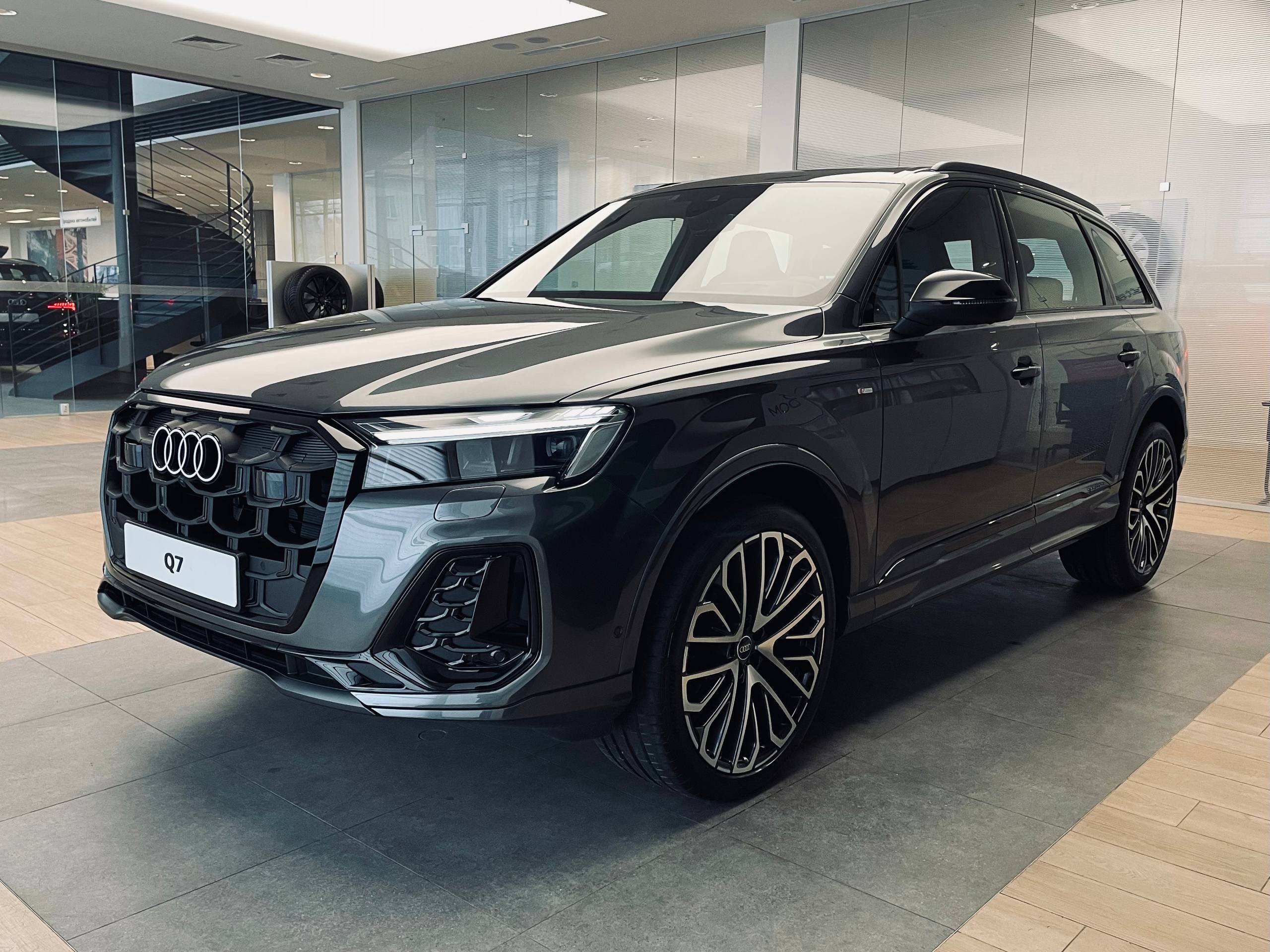 Audi Q7 II (4M) [2-й рестайлинг] 2.0 AT 4WD (252 л.с.) 45 TFSI quattro tiptronic Серый 2025 
