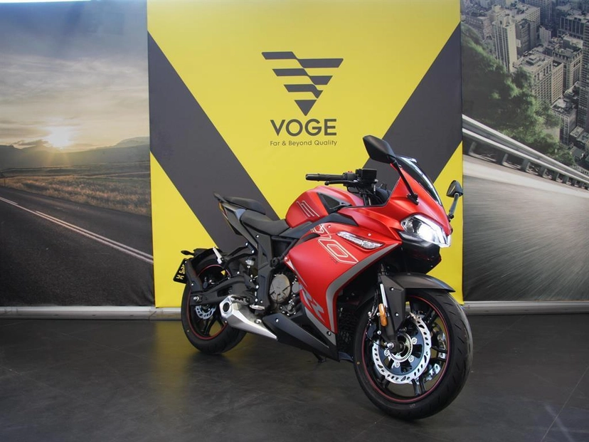 Мотоцикл VOGE 300RR I поколение 300RR Base Красный 2024 