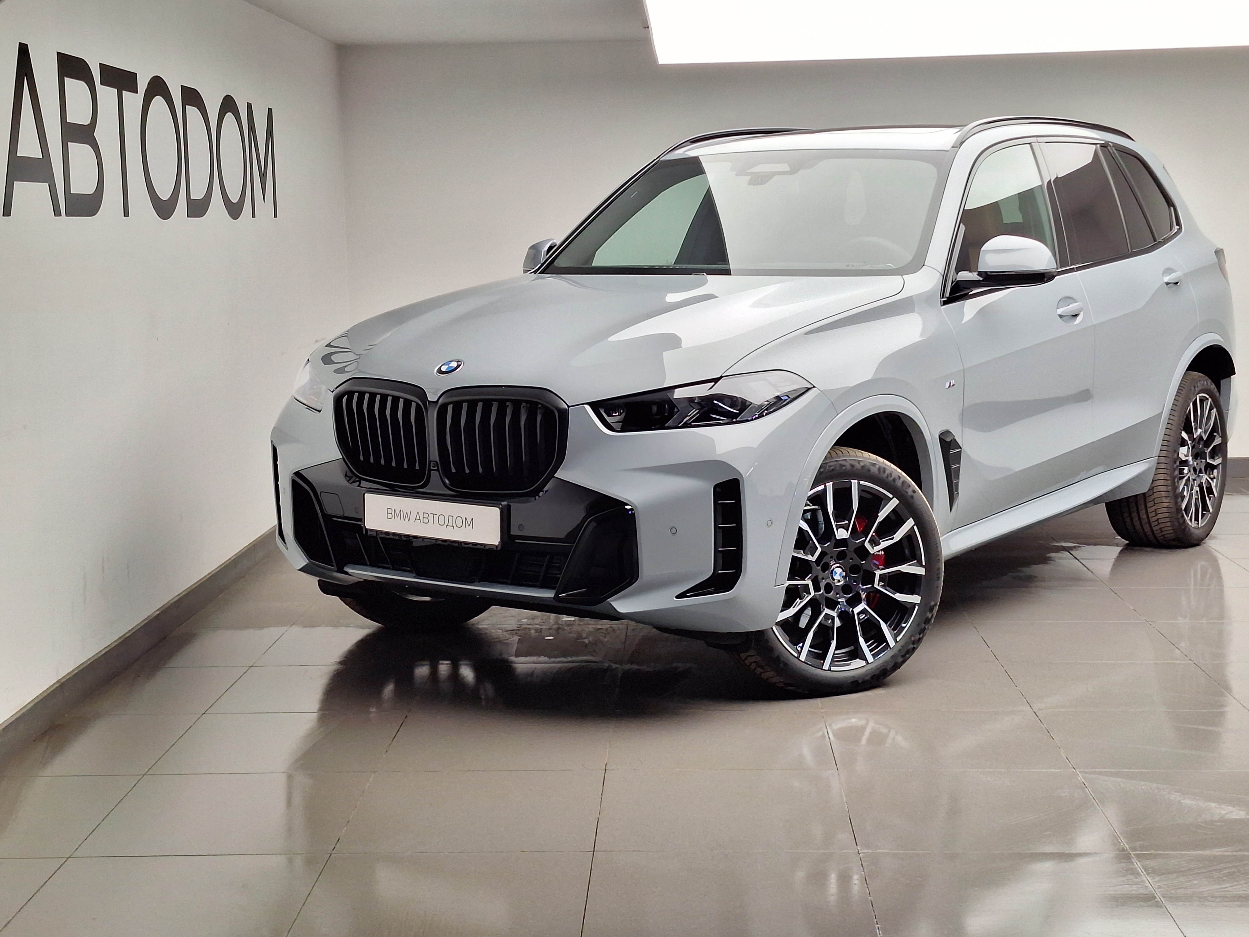 Автомобиль BMW X5 IV (G05) [рестайлинг] 3.0d AT 4WD (352 л.с.) xDrive40d Серый 2025 