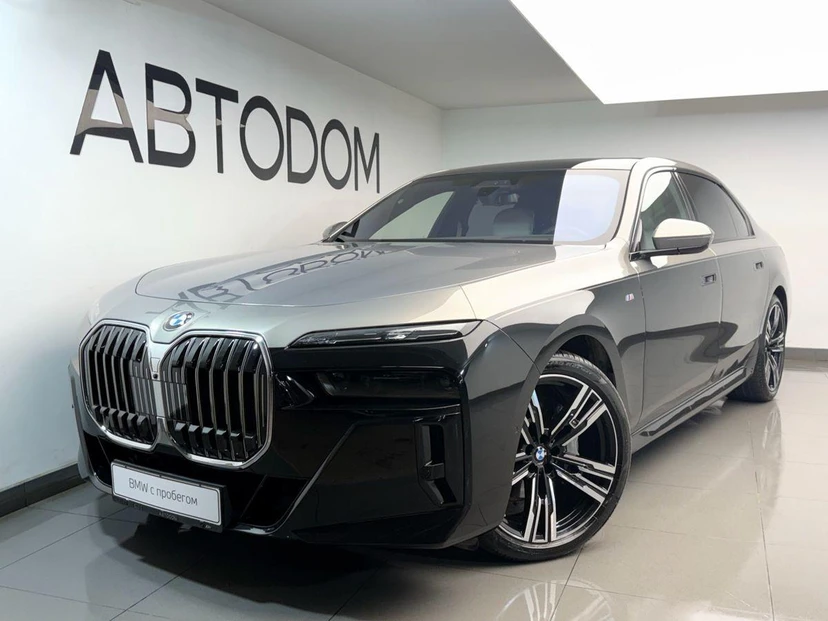 Автомобиль BMW 7 серии VII поколение (G70) 3.0d AT 4WD (286 л.с.) M Sport Pro Чёрный 2023 с пробегом 11 587 км