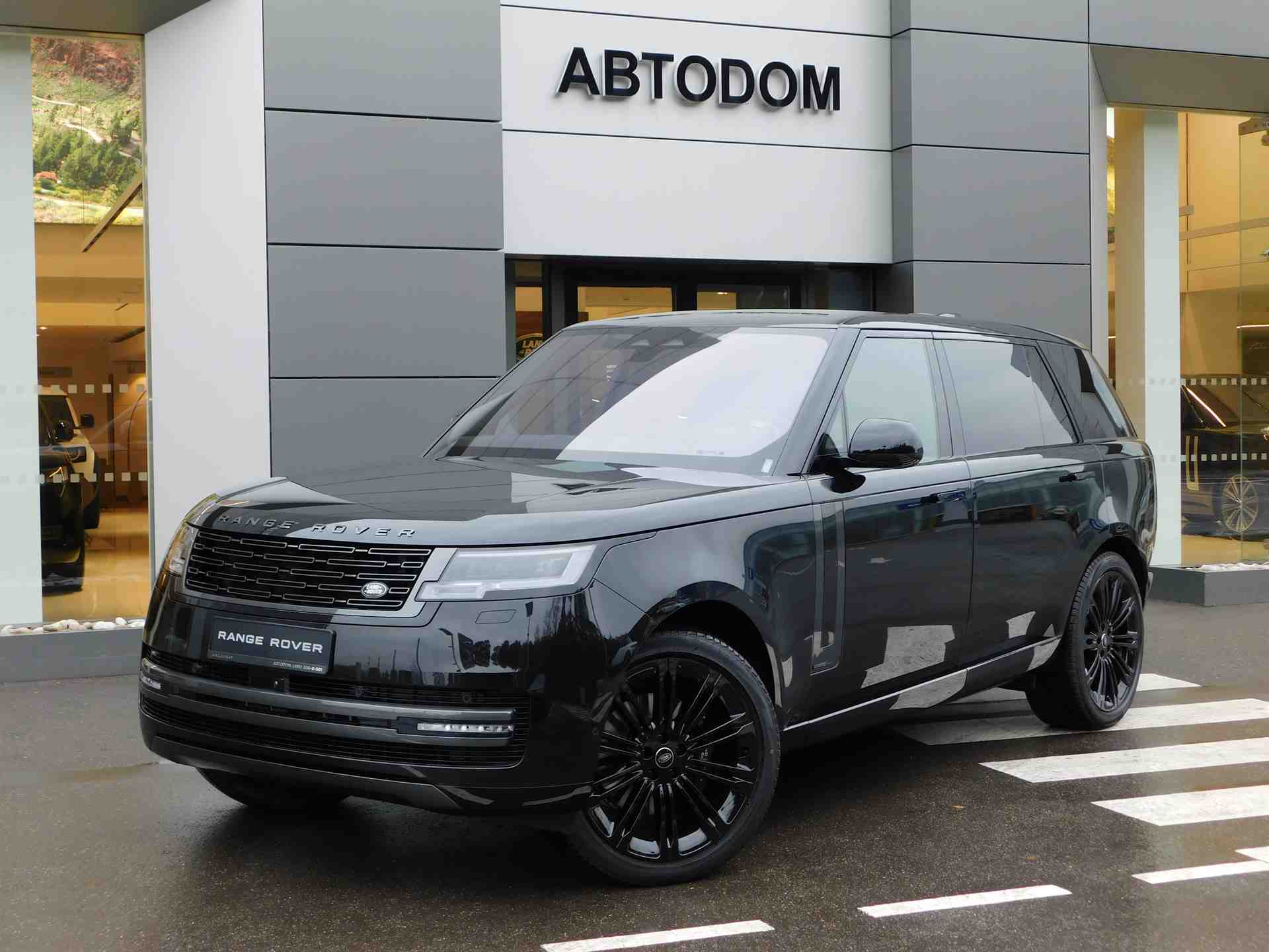 Автомобиль Land Rover Range Rover V поколение 3.0d AT 4WD (350 л.с.) Autobiography Черный 2022 новый