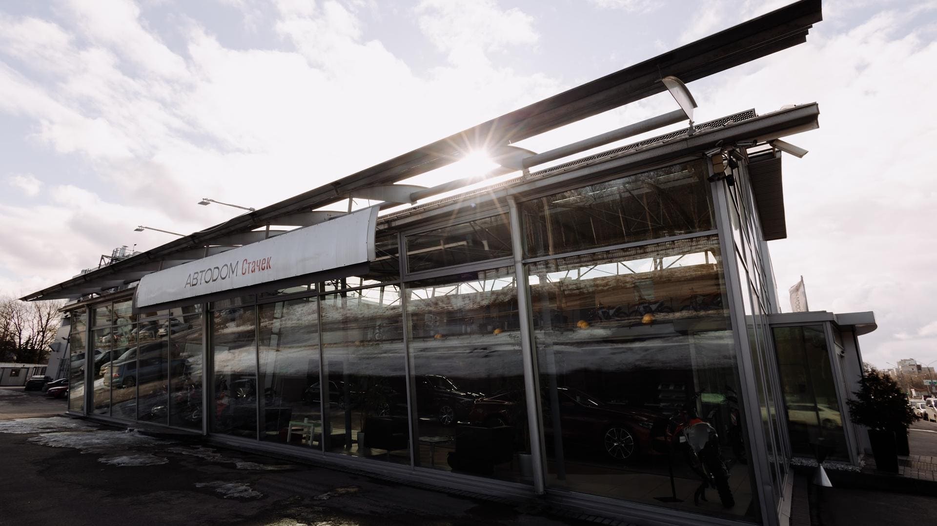 изображение дилерского центра