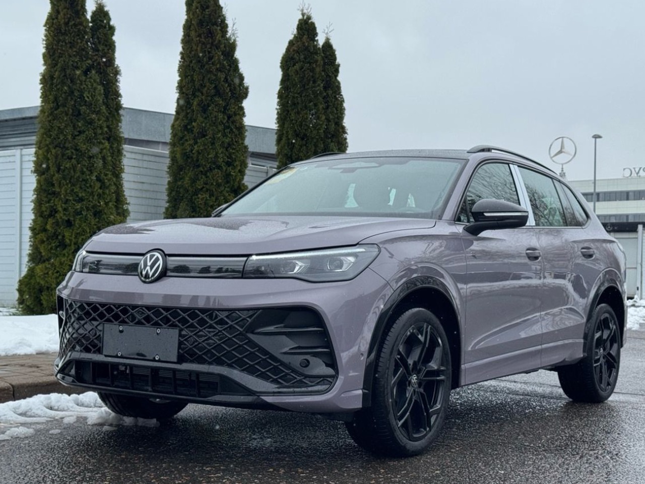 Volkswagen Tiguan III поколение (China Market) 2.0 AMT 4WD (220 л.с.) R-Line Premium Коричневый 2025 
