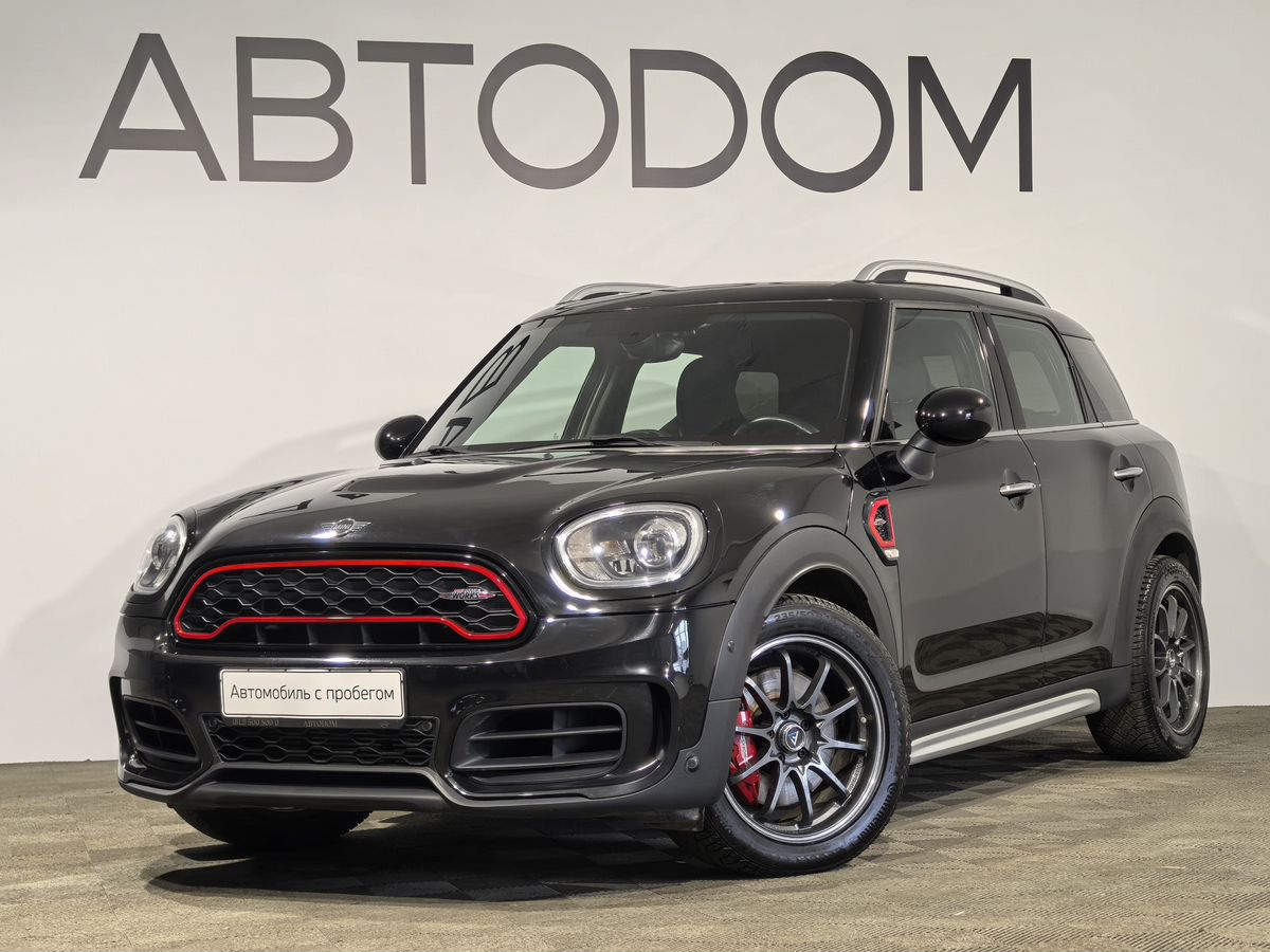 Автомобиль MINI Countryman II поколение (F60) John Cooper Works 2.0 AT 4WD (231 л.с.) John Cooper Works Чёрный 2019 с пробегом 56 000 км