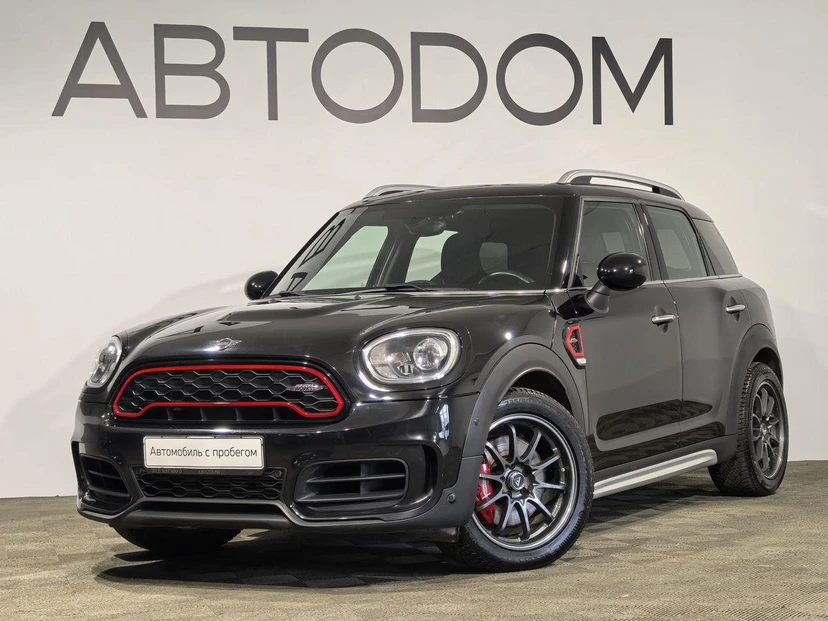 Автомобиль MINI Countryman II поколение (F60) John Cooper Works 2.0 AT 4WD (231 л.с.) John Cooper Works Чёрный 2019 с пробегом 56 000 км