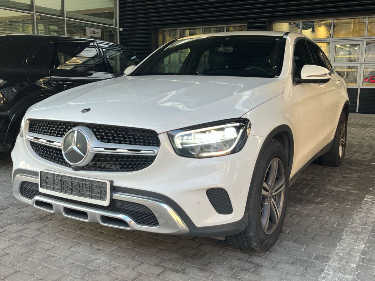 Mercedes-Benz GLC coupe I (C253) [рестайлинг] 220 2.0d AT 4Matic (194 л.с.) Premium Белый 2019 с пробегом 74 000 км