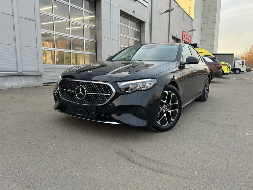 Автомобиль Mercedes-Benz E-Класс VI поколение (W214/S214) 2.0 AT (204 л.с.) Base Чёрный 2025