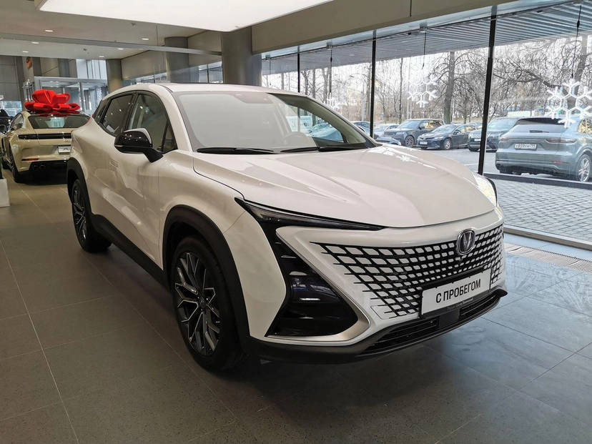 Автомобиль Changan UNI-T I поколение 1.5 AMT (167 л.с.) Tech Белый 2023 с пробегом 49 579 км