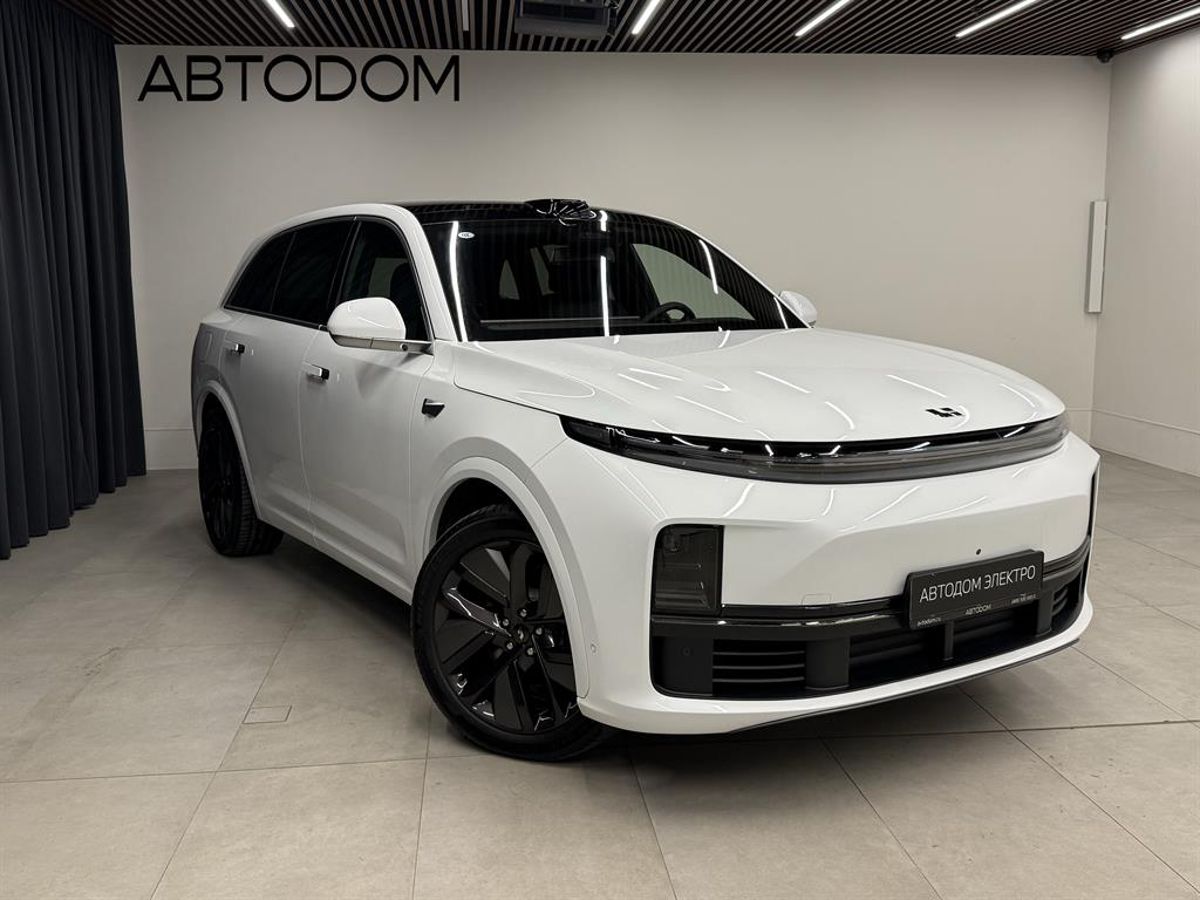 Автомобиль LiXiang L7 I [рестайлинг] 52.3 kWh 1.5hyb AT 4WD (449 л.с.) Ultra Белый 2025 