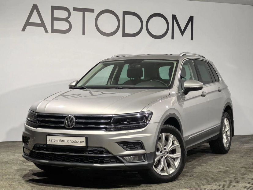 Автомобиль Volkswagen Tiguan II поколение 2.0 AMT 4WD (180 л.с.) Highline Серебристый 2017 с пробегом 114 635 км