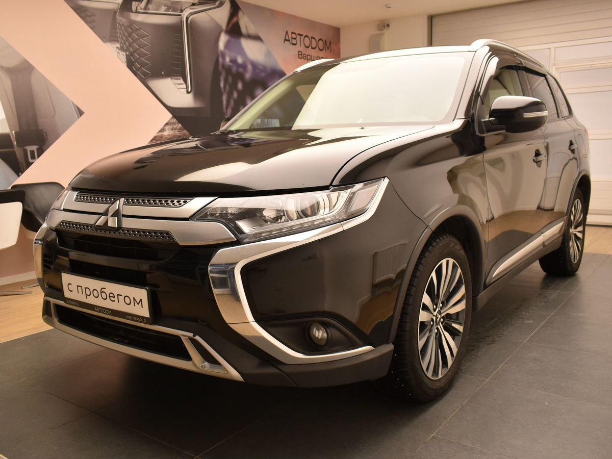 2020 число. 2020 год чб. 2020 на черном фоне надпись. черный 2020 год. черный 2020 год.