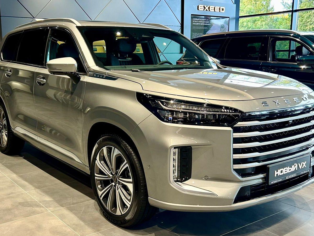 Автомобиль EXEED VX I [рестайлинг] 2.0 AT 4WD (249 л.с.) President (6 мест) Серебристый 2024 