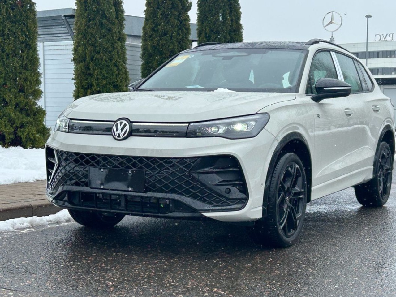 Volkswagen Tiguan III поколение (China Market) 2.0 AMT 4WD (220 л.с.) R-Line Premium Серый 2025 