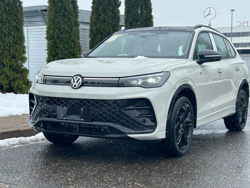 Volkswagen Tiguan III поколение (China Market) 2.0 AMT 4WD (220 л.с.) R-Line Premium Серый 2025