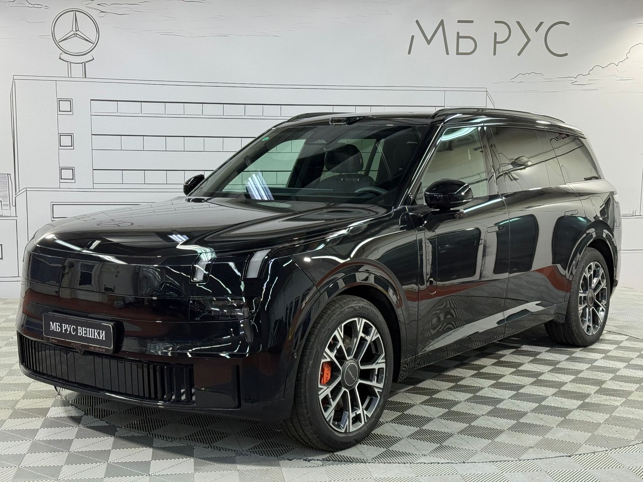Автомобиль Lynk & Co 900 I поколение 2.0hyb AT 4WD (734 л.с.) Ultra Чёрный 2025 