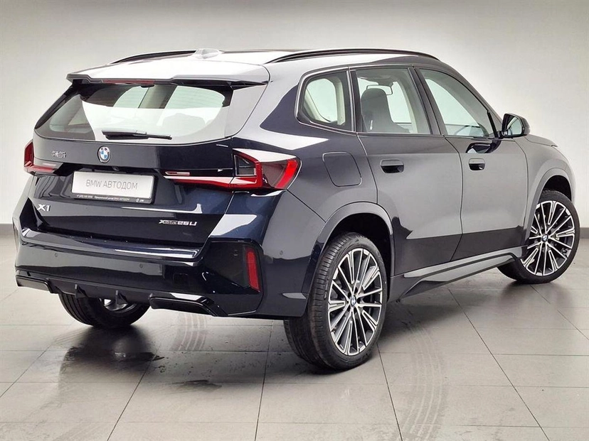 Автомобиль BMW X1 III поколение (U11) 2.0 AMT 4WD (204 л.с.) XDrive25Li M Sport Package Чёрный 2025