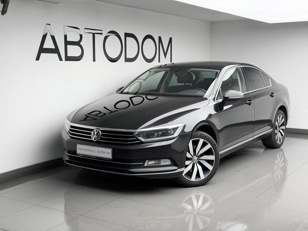 Volkswagen Passat VIII поколение (B8) 1.8 AMT (180 л.с.) Highline Чёрный 2017 с пробегом 203 444 км