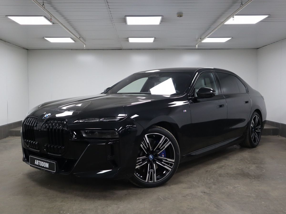Автомобиль BMW i7 I поколение Electro AT 4WD (400 кВт) Base Черный 2022 с пробегом 95 км