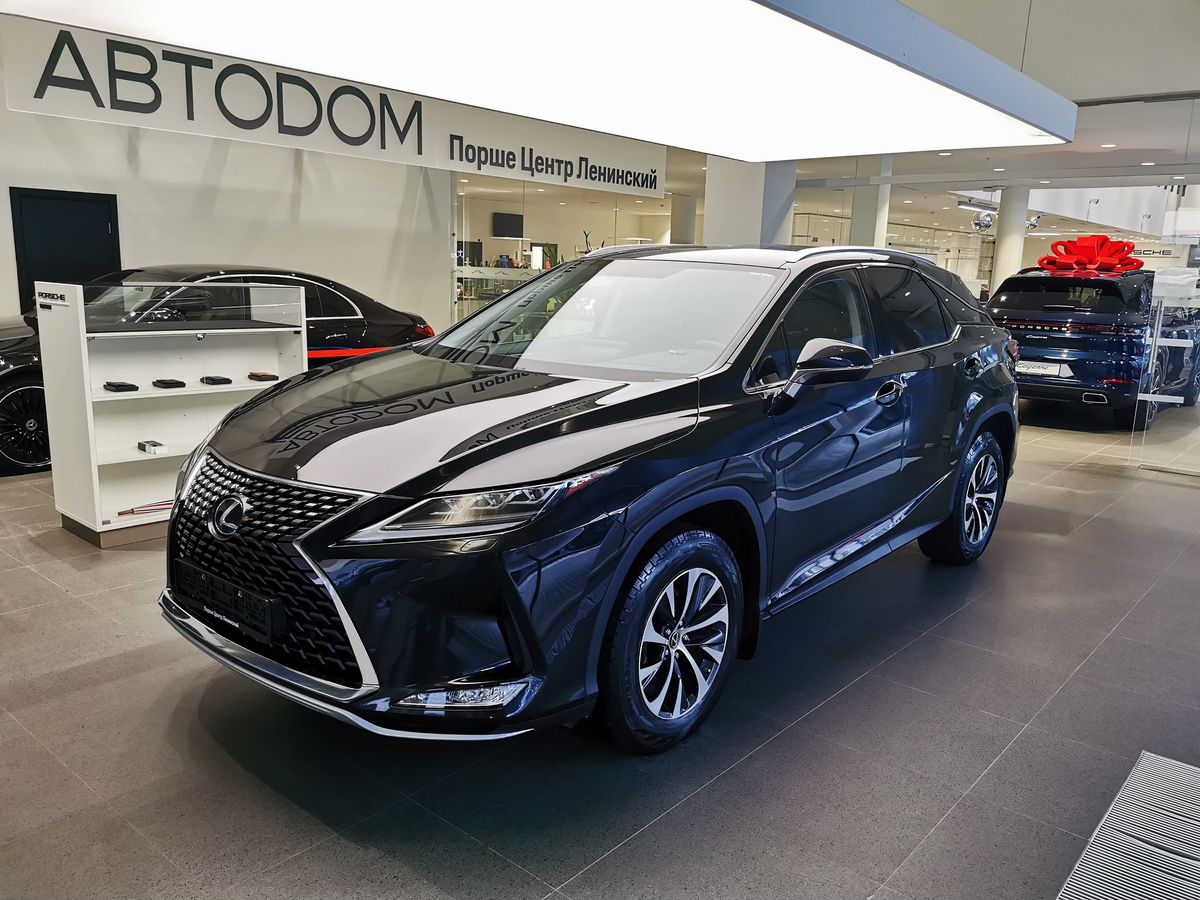 Автомобиль Lexus RX IV [рестайлинг] 2.0 AT 4WD (238 л.с.) Comfort Чёрный 2022 с пробегом 6 348 км