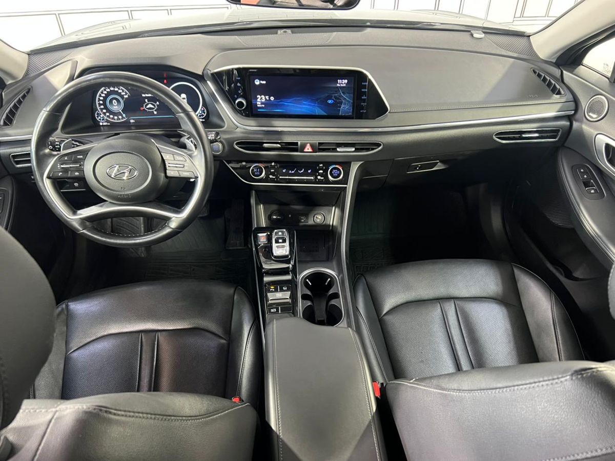 Автомобиль Hyundai Sonata VIII поколение (DN) 2.5 AT (180 л.с.) Style (Winter) Чёрный 2022 с пробегом 89 000 км