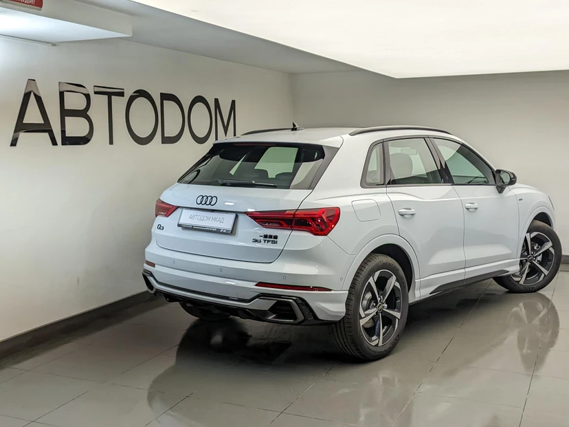 Audi Q3 II поколение (F3) 1.5 AMT (160 л.с.) Base Белый 2026