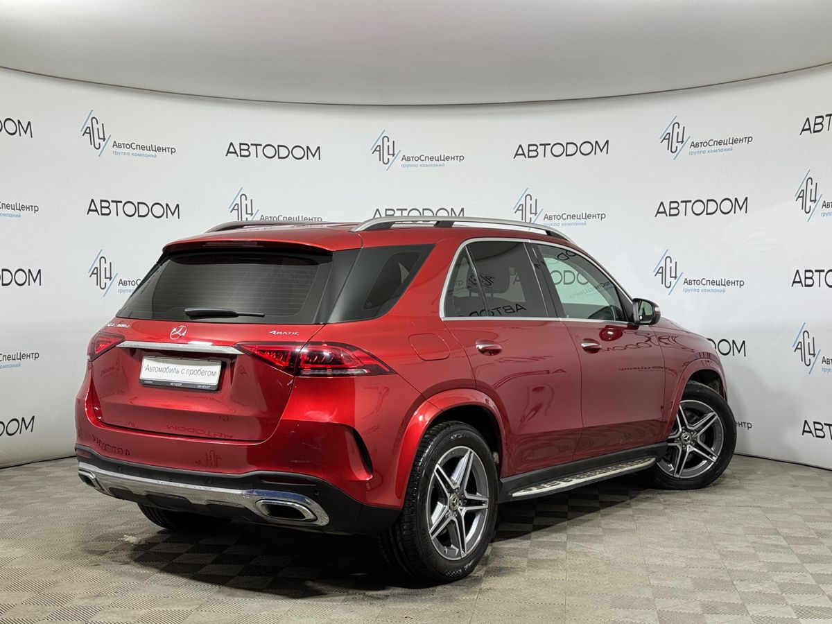 Автомобиль Mercedes-Benz GLE II поколение (V167) 300 2.0d AT 4Matic (245 л.с.) Sport Красный 2019 с пробегом 91 828 км