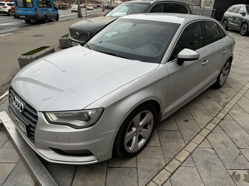 Автомобиль Audi A3 III поколение (8V) 1.4 AMT (122 л.с.) Base Серый 2013 с пробегом 167 260 км