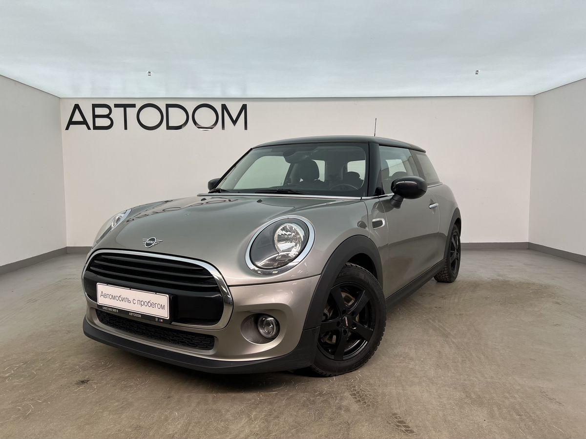 Автомобиль MINI Hatch III (F55/F56) [рестайлинг] Cooper 1.5 AMT (136 л.с.) Cooper Серый 2019 с пробегом 90 119 км