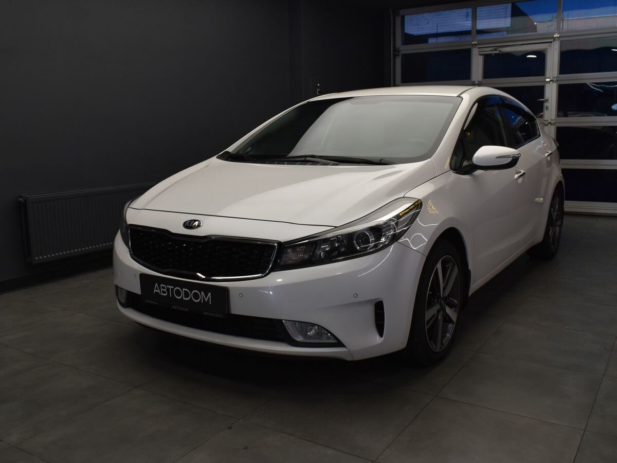 Kia Cerato III [рестайлинг] (Classic) 2.0 AT (150 л.с.) Prestige Белый 2018 с пробегом 49 715 км
