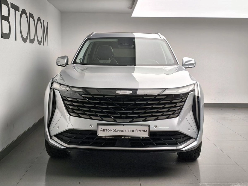 Автомобиль Geely Atlas II поколение 2.0 AT 4WD (200 л.с.) Flagship Серый 2024 с пробегом 24 600 км