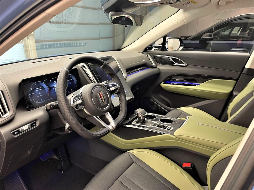 Автомобиль Hongqi HS3 I поколение 1.5 AMT (156 л.с.) Comfort 2025