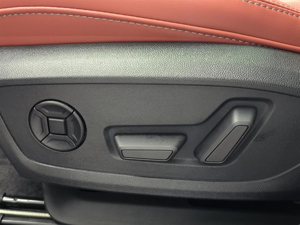 Автомобиль Audi A3 IV (8Y) [рестайлинг] 1.5 AMT (160 л.с.) Base Серый 2025 