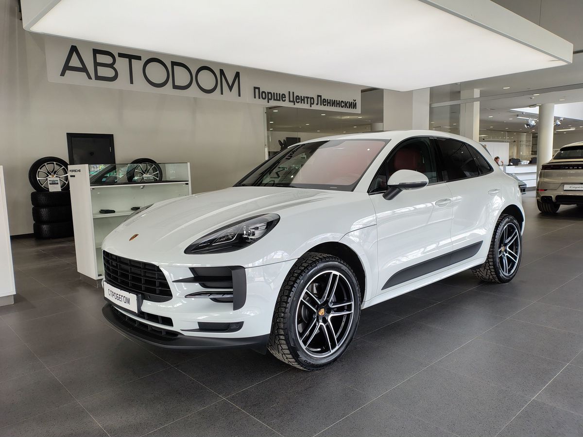 Автомобиль Porsche Macan I [рестайлинг] 2.0 AMT 4WD (252 л.с.) Base Белый 2021 с пробегом 33 941 км
